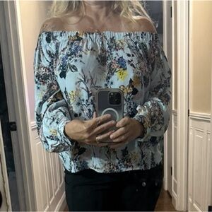 Karen Kane, Beautiful Blue Floral Off-The-Shoulder Top, Large, EUC